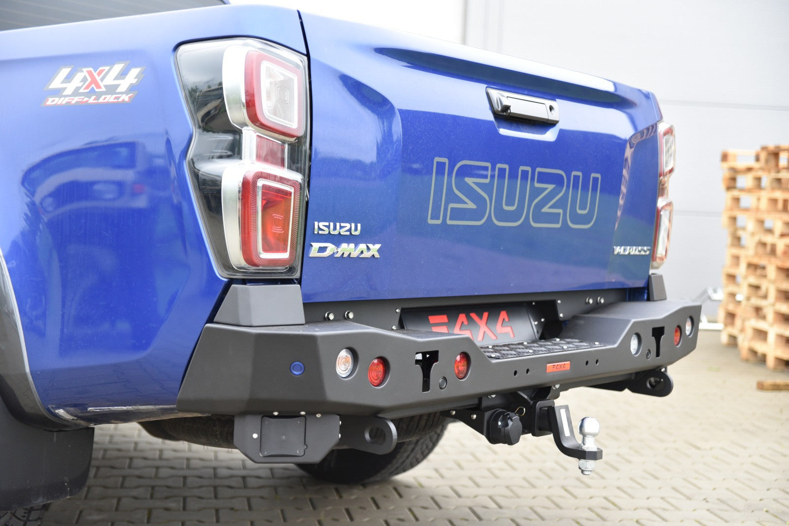Tagastange standardversioon Isuzu D-MAX 2020-2024 - Image 2