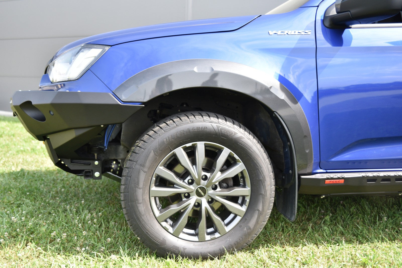 Esistange standardversioon Isuzu D-MAX 2020-2024 - Image 3