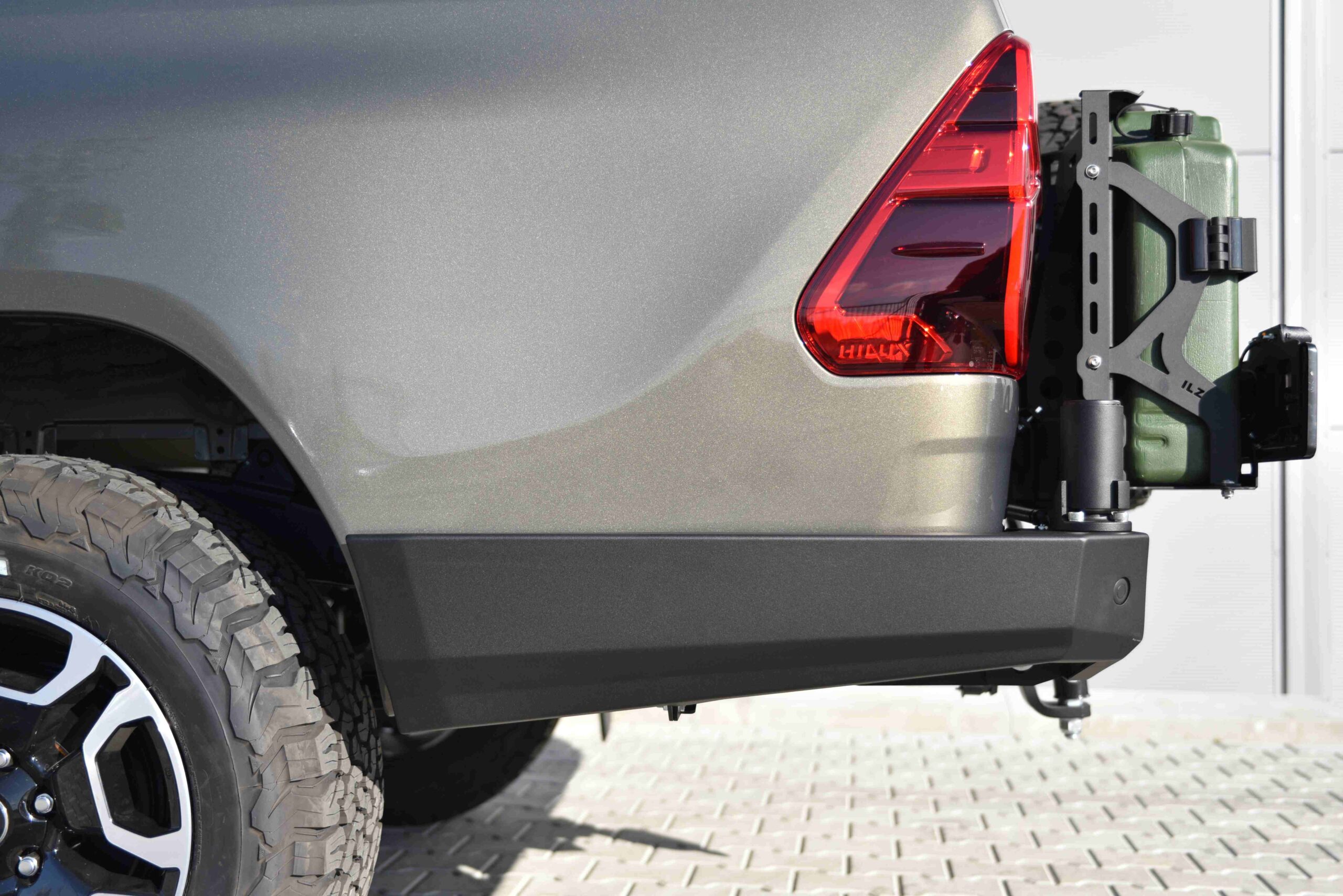 Pikk tagastange standardversioon Toyota Hilux Revo 2020-2024 - Image 3