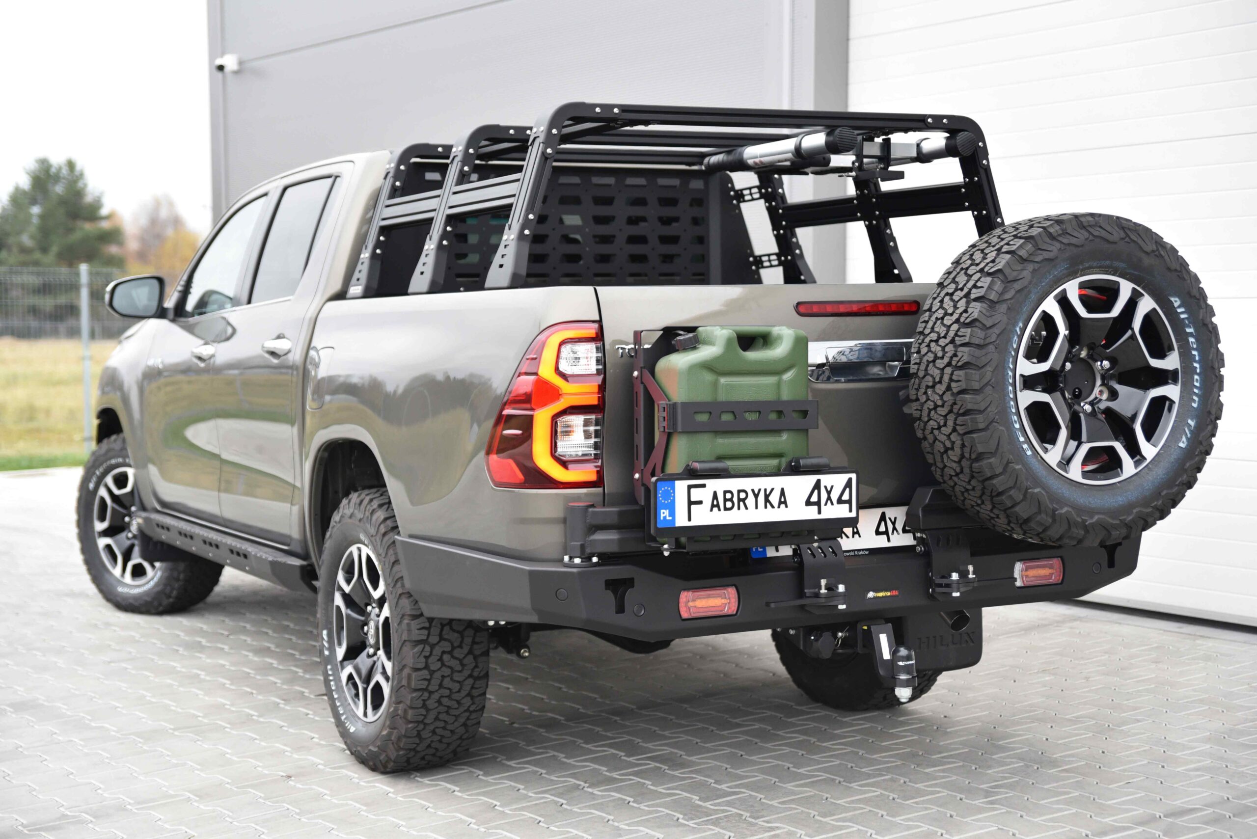 Pikk tagastange LED-tuledega Toyota Hilux Revo 2020-2024 - Image 2