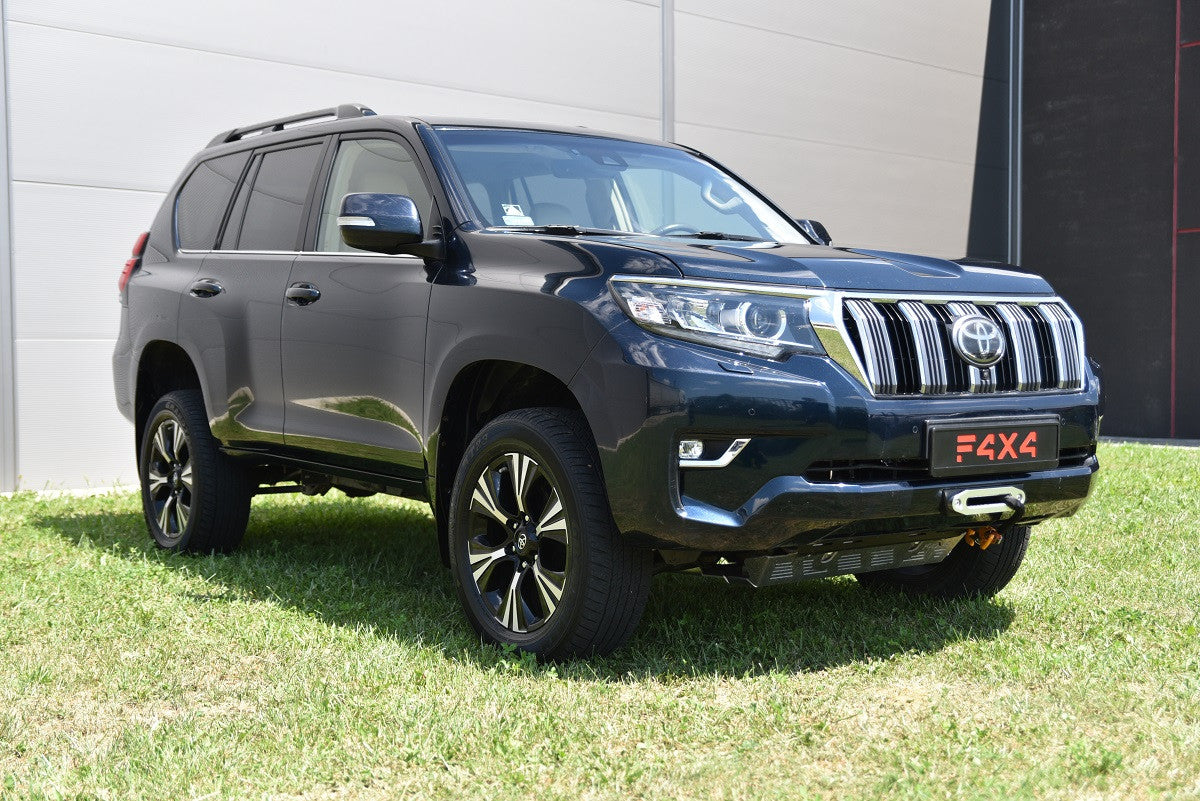 Vintsialus Toyota LCJ150 2017- - Image 4