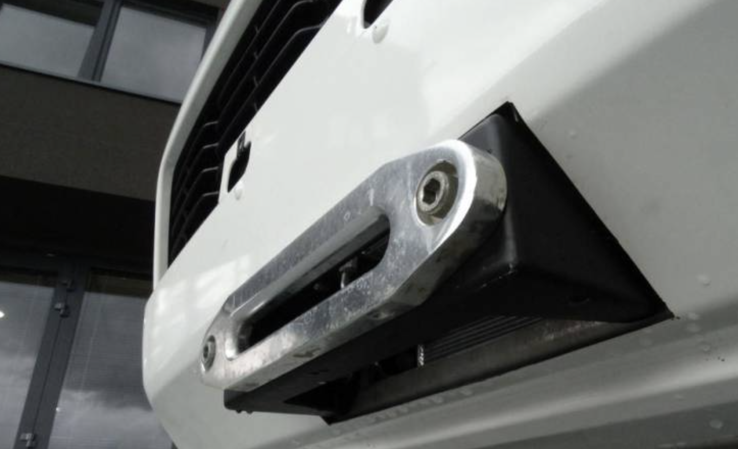 Vintsialus Toyota Hilux Revo 2016-19 - Image 2