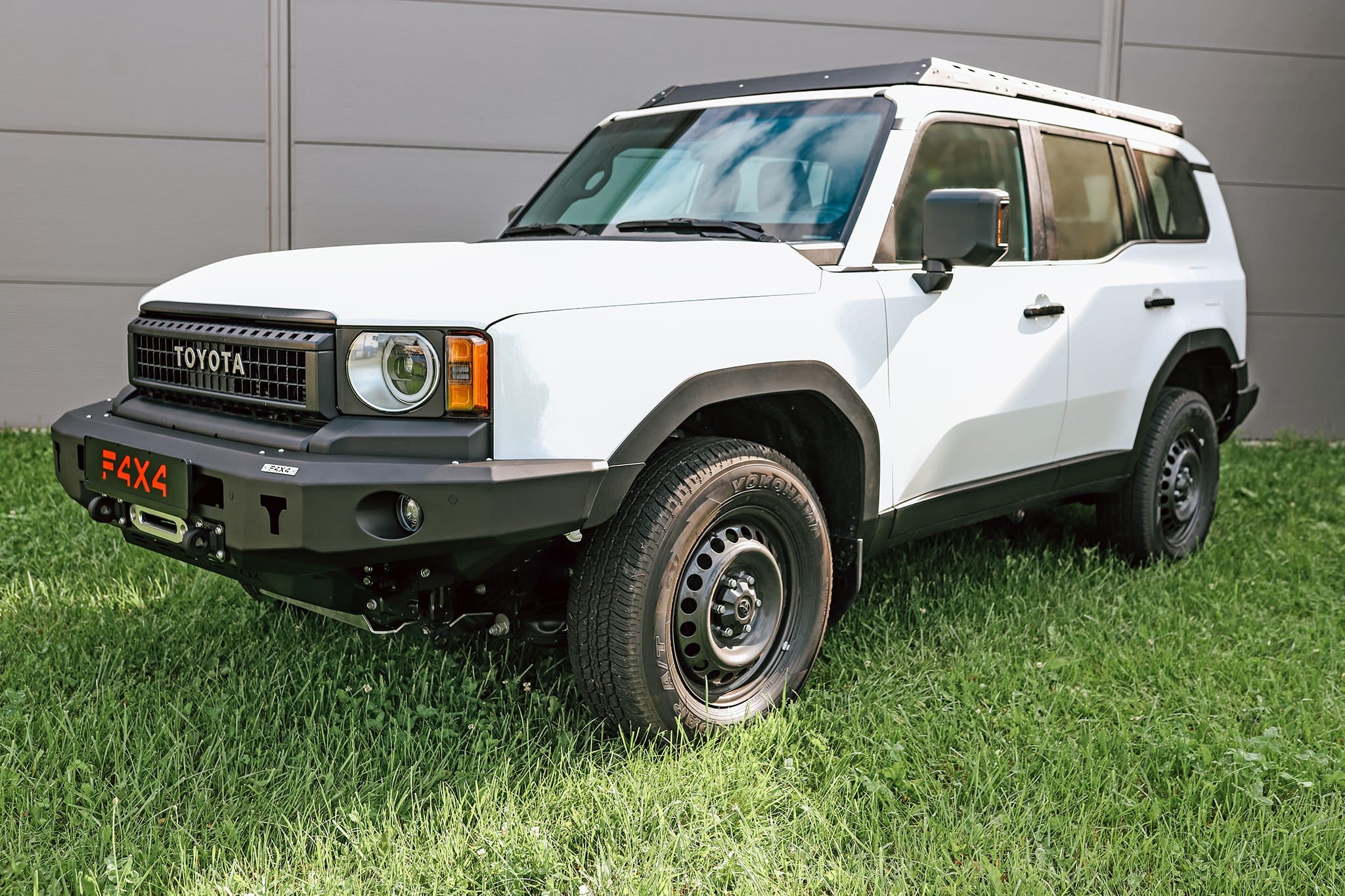 Esistange Toyota Land Cruiser J250 2024- - Image 3