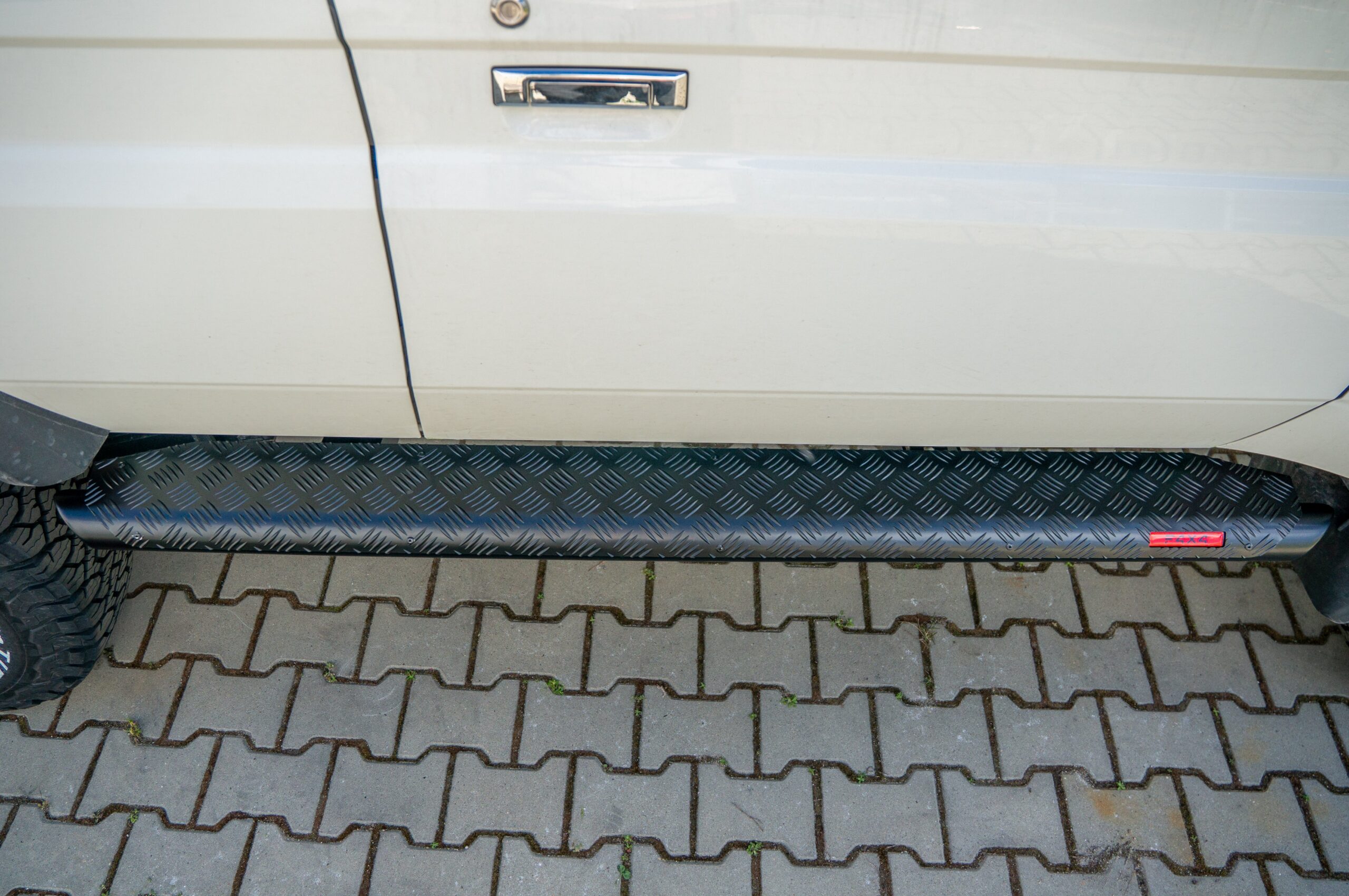 Küljelauad Toyota Land Cruiser HZJ76 - Image 6