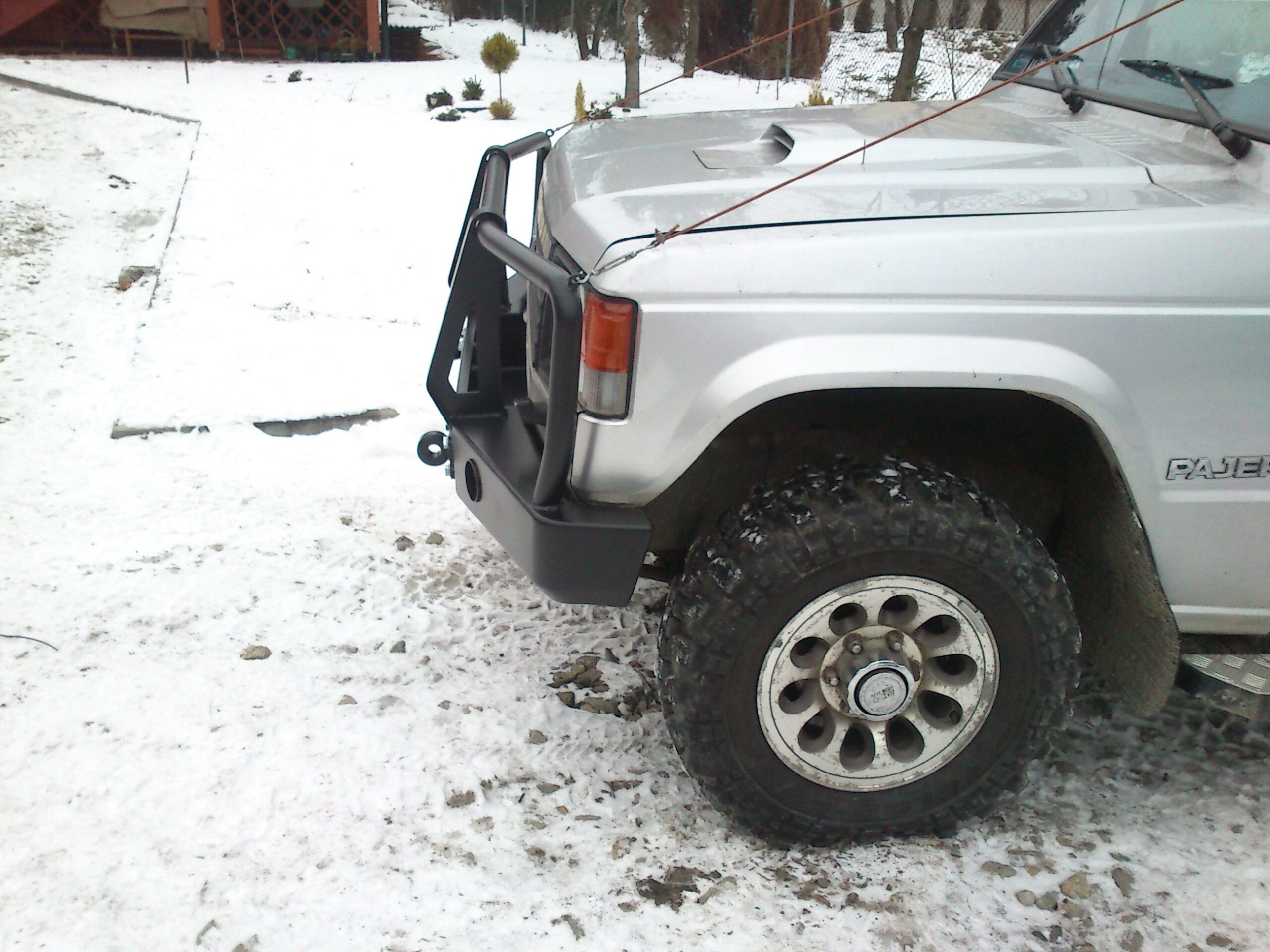 Esistange Mitsubishi Pajero I 82-91 - Image 3