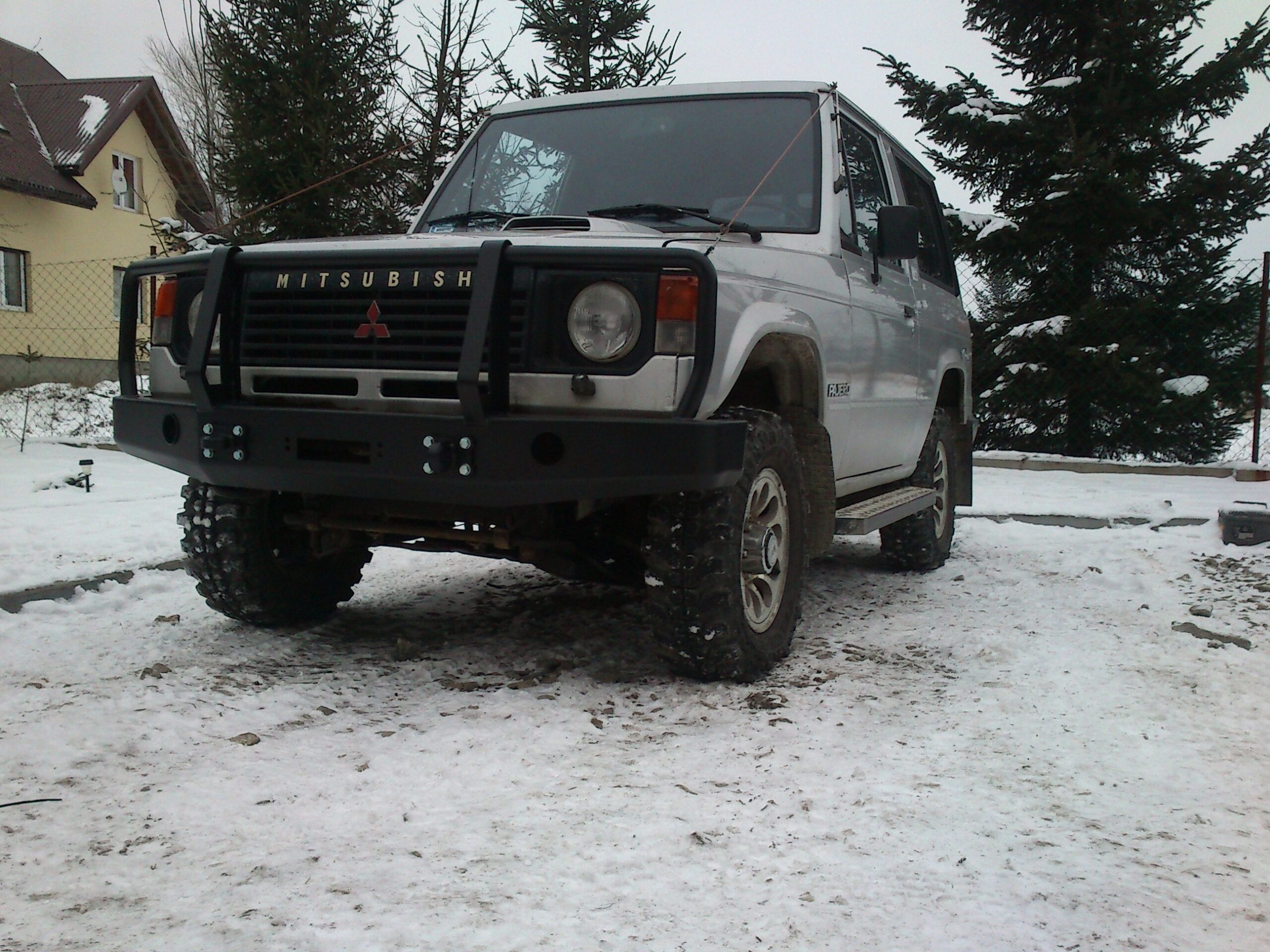 Esistange Mitsubishi Pajero I 82-91 - Image 4