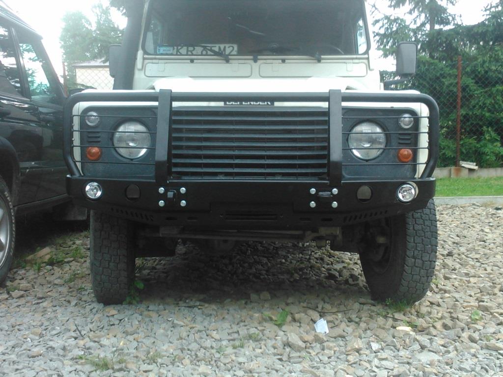 Esistange Land Rover Defender 110 kliimaseadmega versioon - Image 2