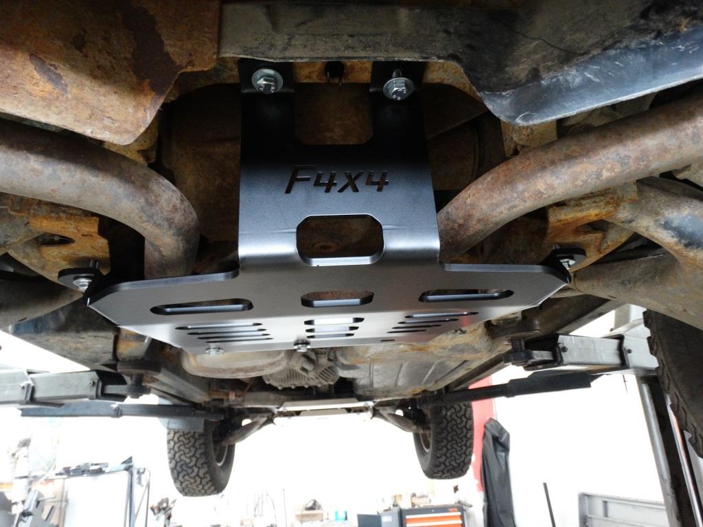 Tagasilla teraskaitse Land Rover Discovery III - Image 4