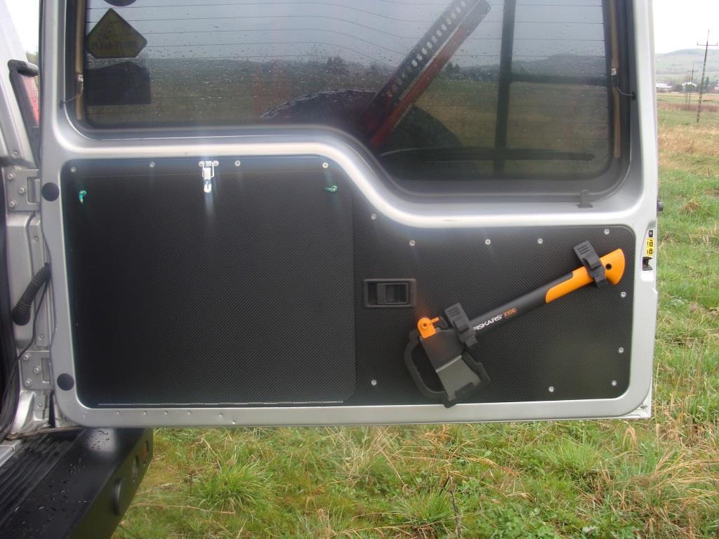 Tagauksele kinnitatav laud Land Rover Discovery II - Image 3