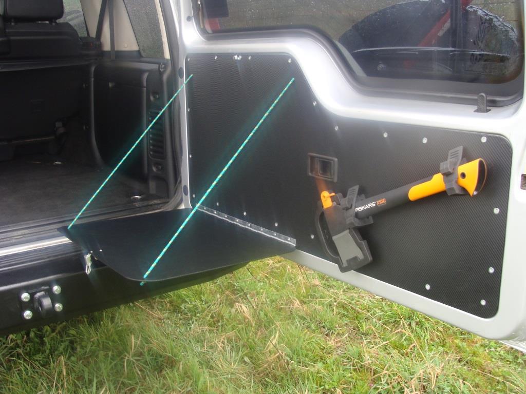 Tagauksele kinnitatav laud Land Rover Discovery II - Image 2
